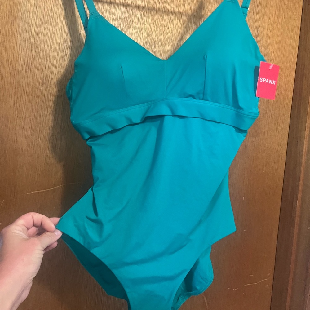 Spanx Women’s Bathing Suit - Medium NWT